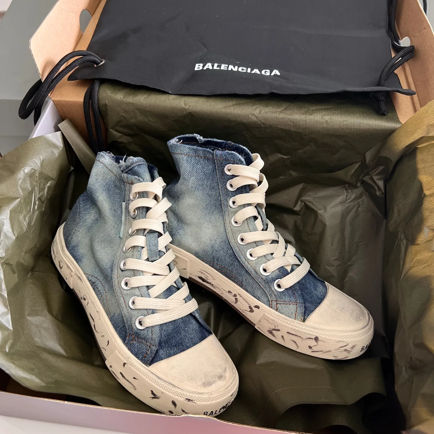 👟👟Ex-factory price 440👟👟 BALENCIAGA washed denim, washed and distressed, half drag, low top, with original packaging, code number: 35-44 (45 customized)